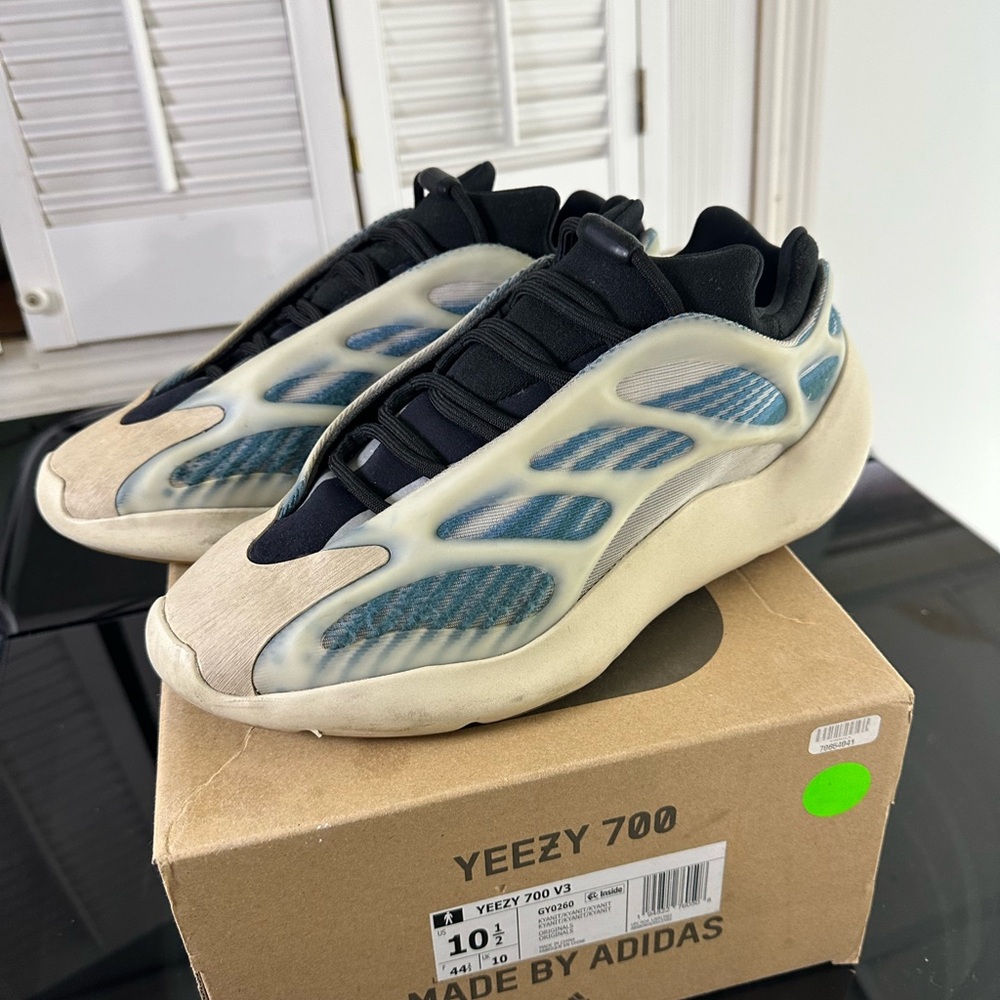 Adidas Yeezy 700 V3 with Cream and Blue Accents